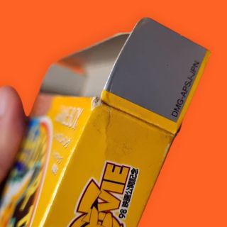 Pikachu Amarillo versión japonesa / Game Boy