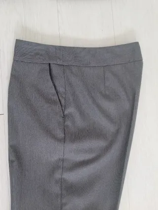 TRAJE DE CHAQUETA Y PANTALON DE MUJER COLOR GRIS