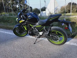 Kawasaki Z650 A2 Negra y Verde