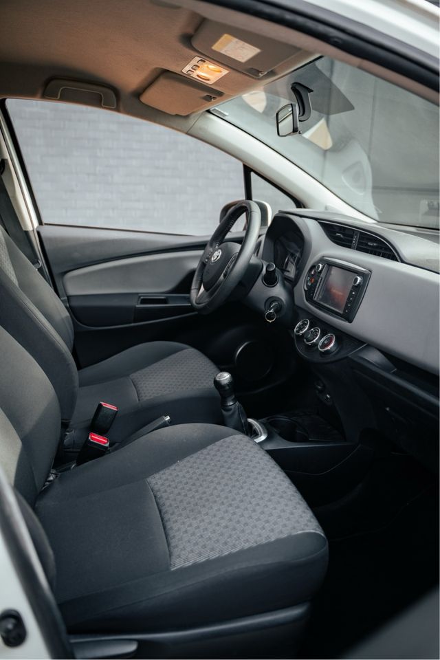 Toyota Yaris  2015