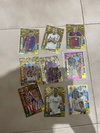 Cromos de fútbol variados