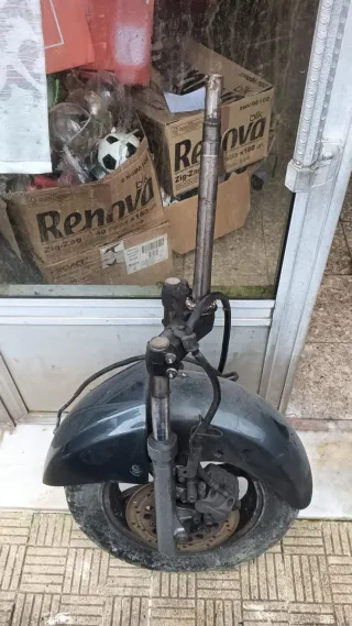 Horquillas Suzuki Burgman Carburación