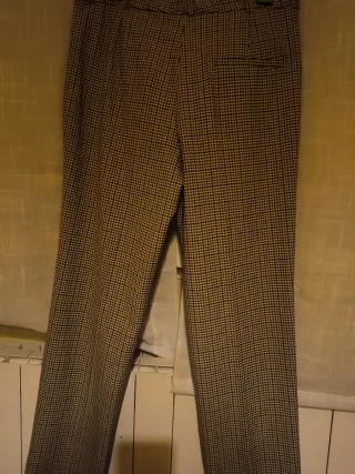 Pantalón cuadros Mango Talla 40