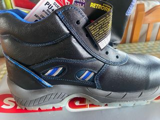 Botas de seguridad PANTER S2+TPU nuevas.