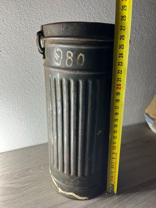 Contenitore per maschera antigas tedesca