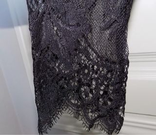 Vestido de encaje negro