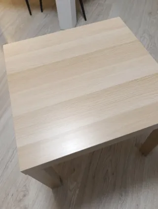 Mesa auxiliar salón madera