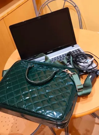 Portátil Samsung 15,6 Windows 10 + Maletín calidad