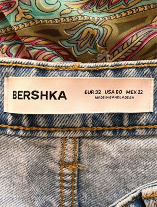 Vaqueros cargo Bershka anchos