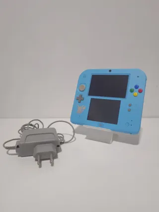 Nintendo 2DS Blu Pokémon + penna + caricabatterie