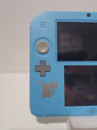 Nintendo 2DS Blu Pokémon + penna + caricabatterie