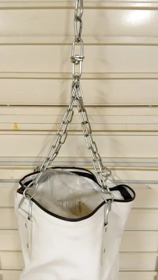 Saco de boxeo blanco FIGHTR