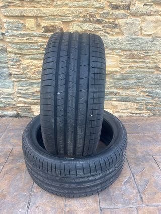 Pirelli P-Zero 255/35 R19 96Y