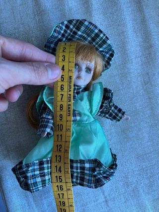 14 Bambole Porcellana + 2 Plastica 5/15€ l’una