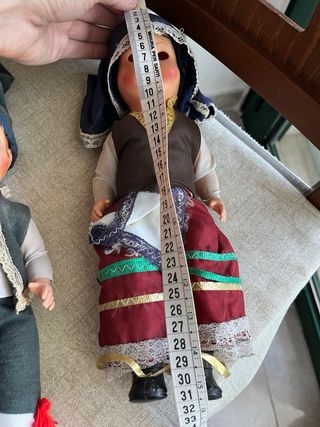 14 Bambole Porcellana + 2 Plastica 5/15€ l’una