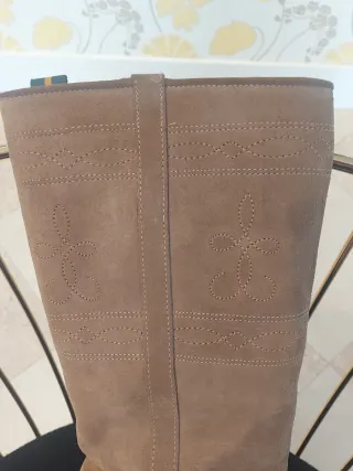 Botas altas piel estilo cowboy beige