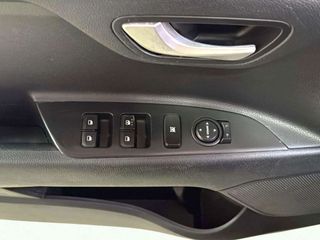 Kia Stonic 1.2 DPi 62kW (84CV) Concept