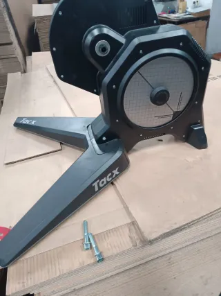 Rodillo Tacx Flux S Smart casi nuevo