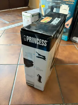 Sandwichera Princess 2000W Grill