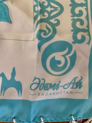 Pashmina de seda turquesa y blanca