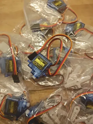 Servomotores Tower Pro SG90 360º