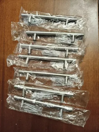 Maniglie per armadi in acciaio (confezione da 7)
