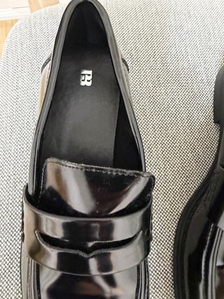 Mocasines Pull&Bear negros charol mujer