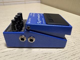Sintetizzatore Pedal Boss SY-1