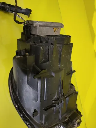 Faro Izquierdo Porsche Boxster