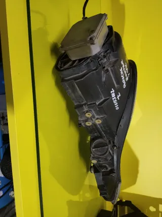 Faro Izquierdo Porsche Boxster