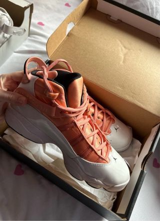 Jordan 6 Rings Rosa y Blanco