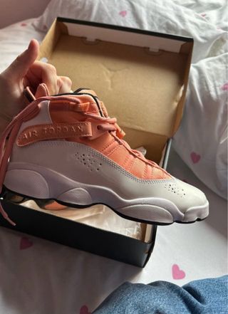 Jordan 6 Rings Rosa y Blanco