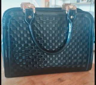 Borsa nera effetto coccodrillo