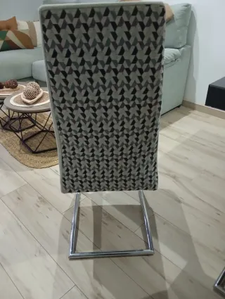 Bonitas sillas de diseño, aluminio y tela