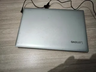 Lenovo IdeaPad 330-15IKB Plata