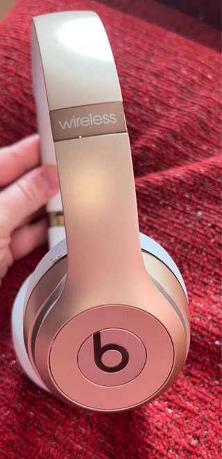 Cascos Beats Solo 3 Blancos y Dorados