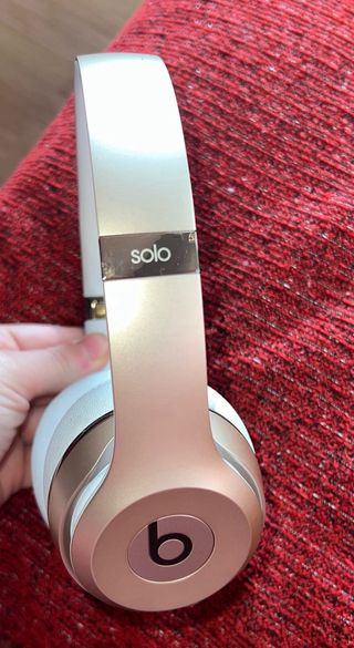 Cascos Beats Solo 3 Blancos y Dorados