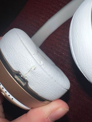 Cascos Beats Solo 3 Blancos y Dorados