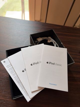 Apple iPod classic 6th gen 128gb