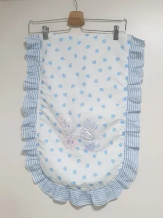 Conjunto moisés con estampado de corazones