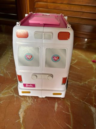 Ambulancia de juguete Barbie