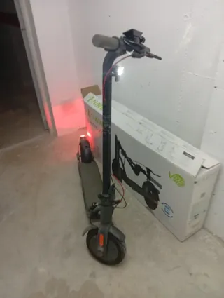 Patinete eléctrico Navee V25