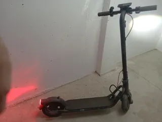 Patinete eléctrico Navee V25