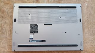 Portátil MSI P65 Creator 9SD-1492ES (senza batteria)