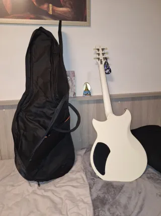 Chitarra Elettrica Yamaha RSE20 Revstar