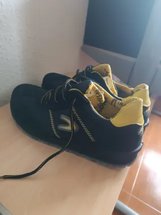Zapatos de seguridad Cofra talla 44