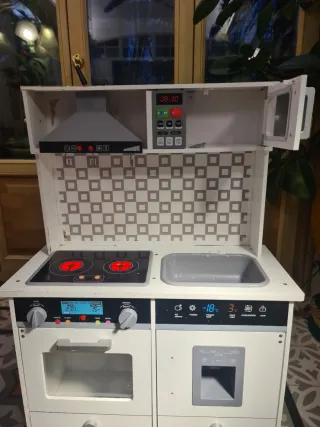 Cocinita de madera infantil