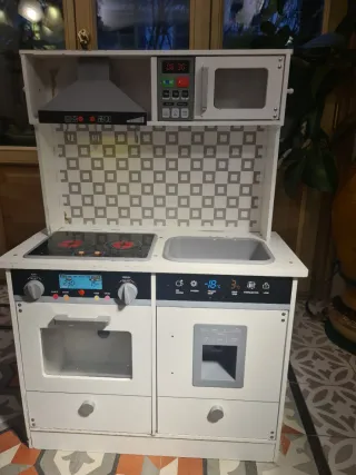 Cocinita de madera infantil