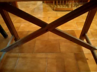 Mesa de madera rústica