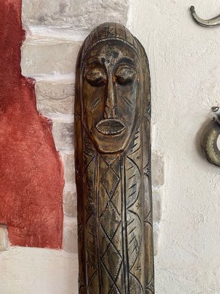 Talla de madera africana tribal